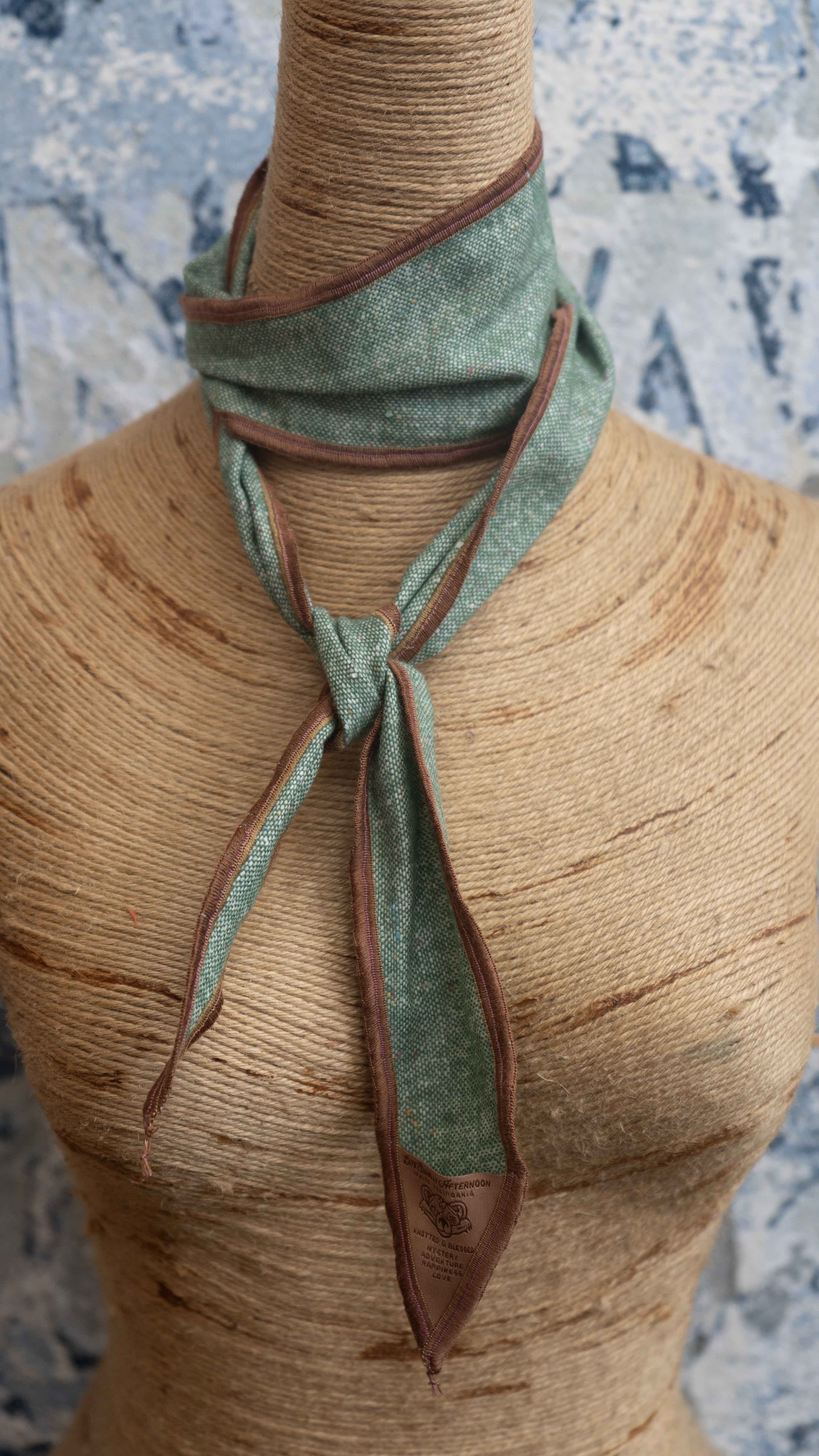 1940s Masters Neck Scarf