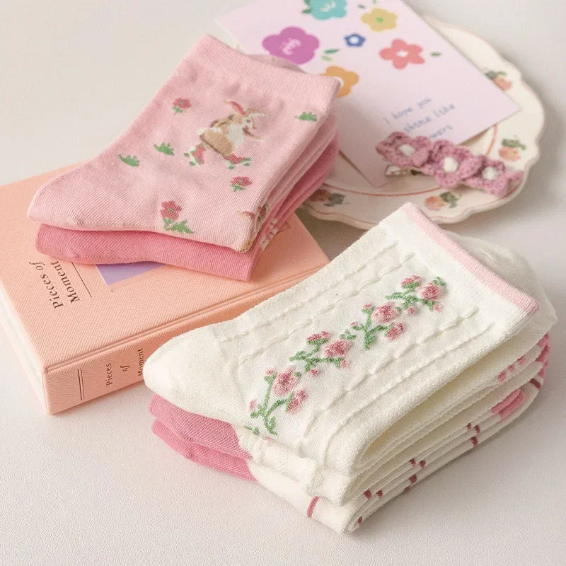 Pretty Pink & White Floral Socks