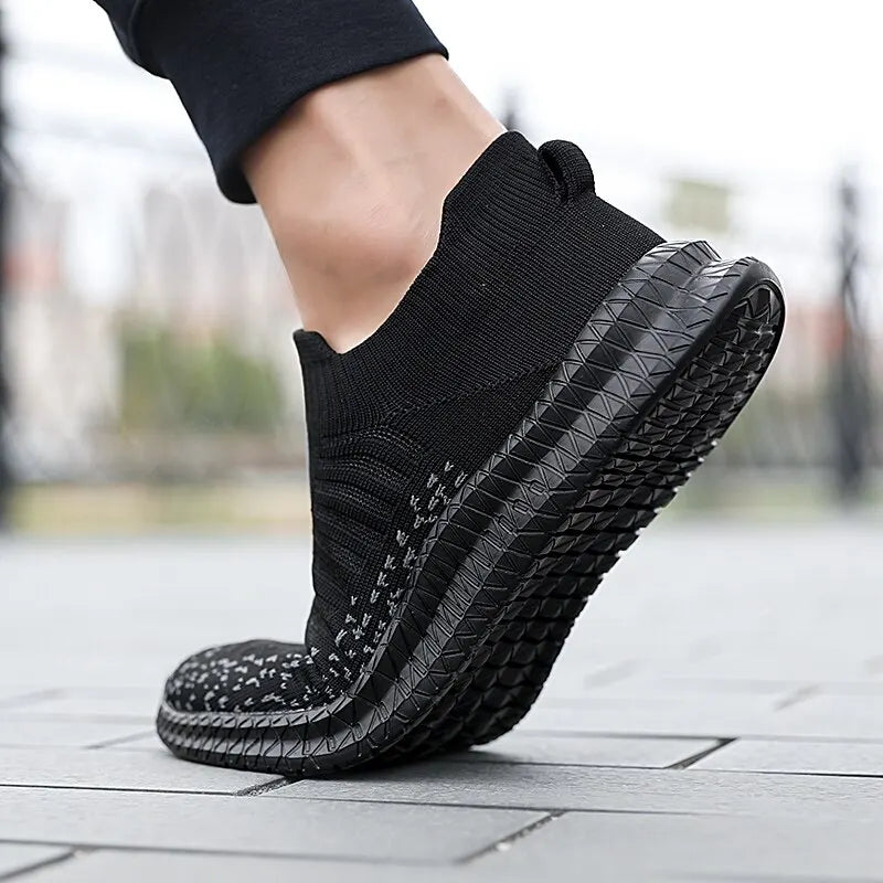 Lightweight and Breathable  Men s Running Shoes
