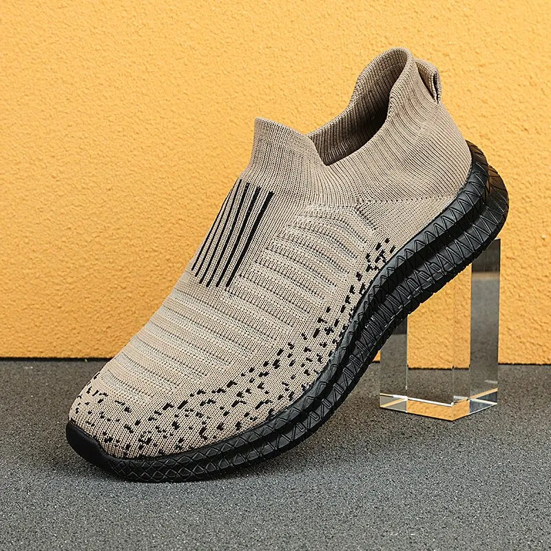 Lightweight and Breathable  Men s Running Shoes
