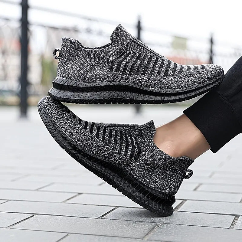 Lightweight and Breathable  Men s Running Shoes