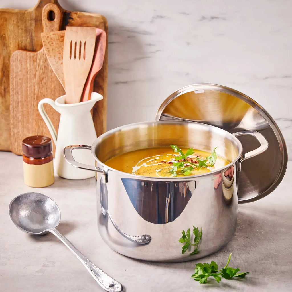 Stock Pot with Lid — 7 Qt.