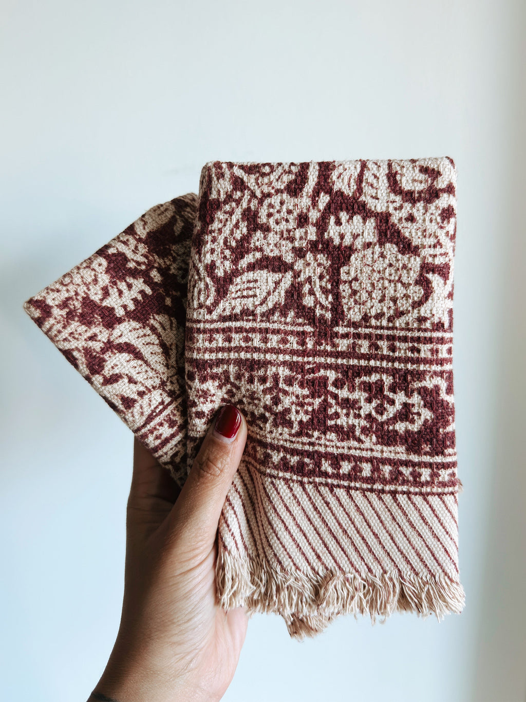 Circe Khadi Cotton Hand Towels (set of 2)