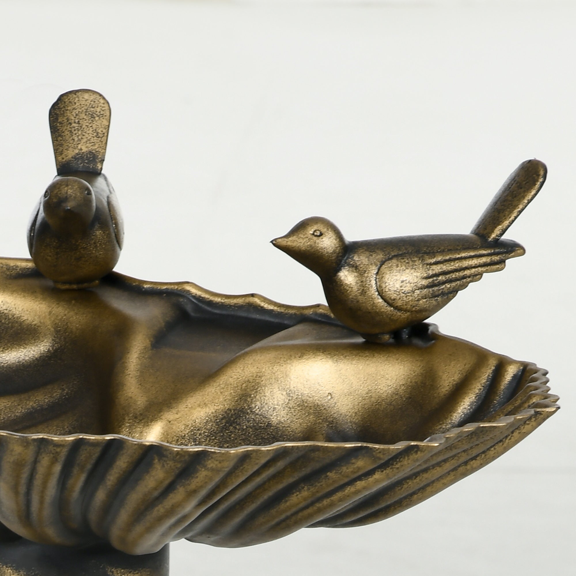 Outsunny 32" Antique Bird Bath with Planter Base