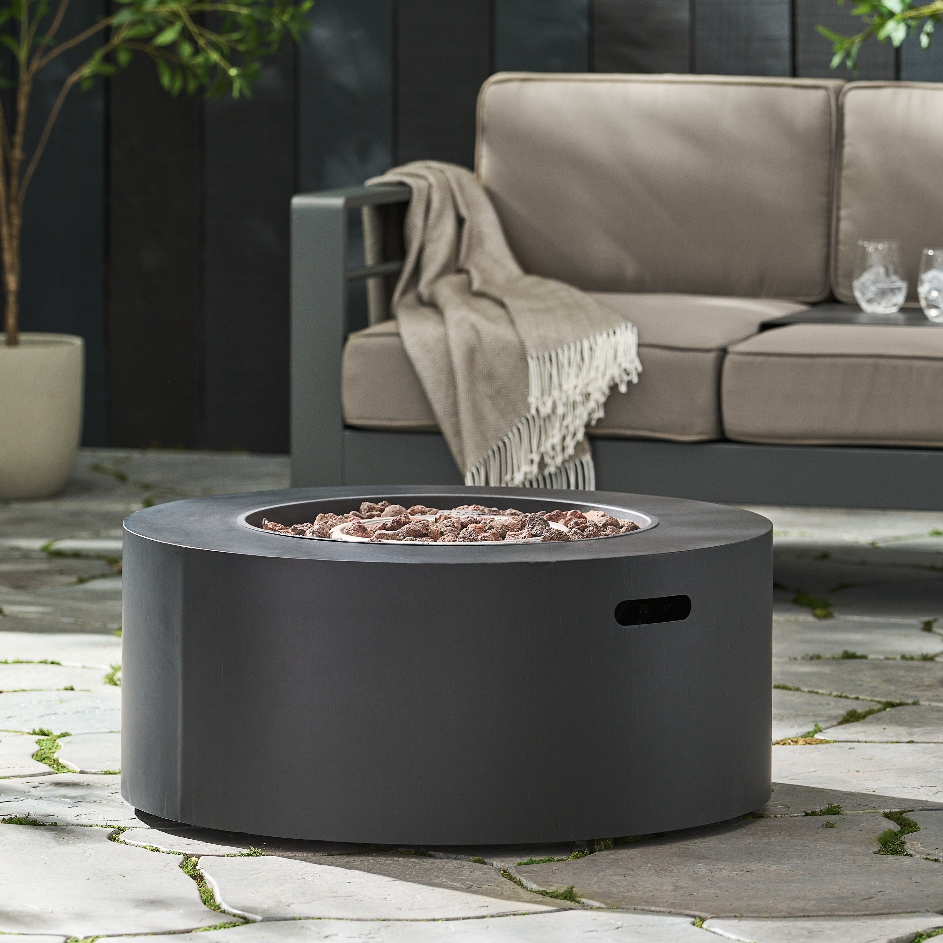Round Iron Fire Pit