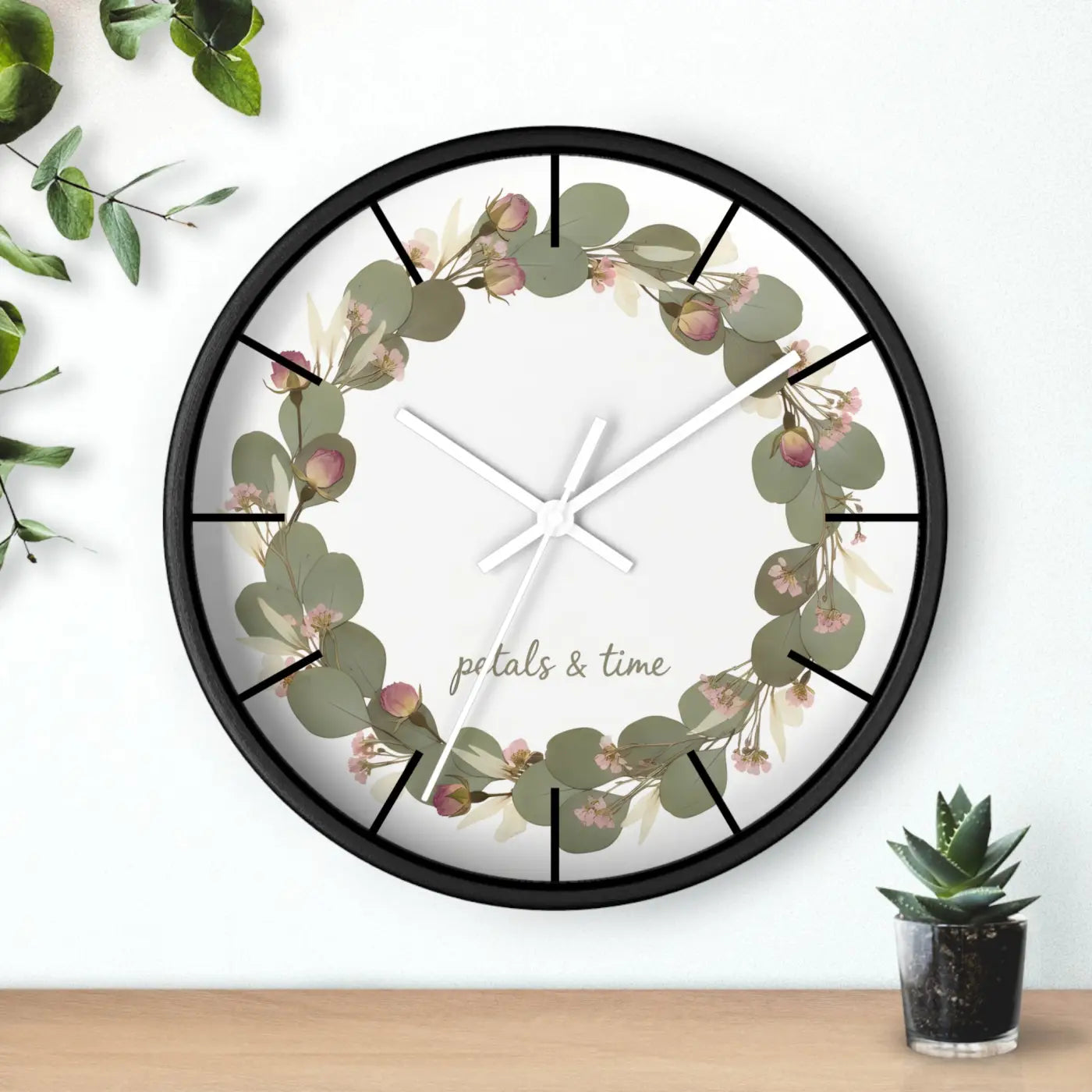 Eucalyptus Wreath Wall Clock – Whisper Quiet - Dipaliz