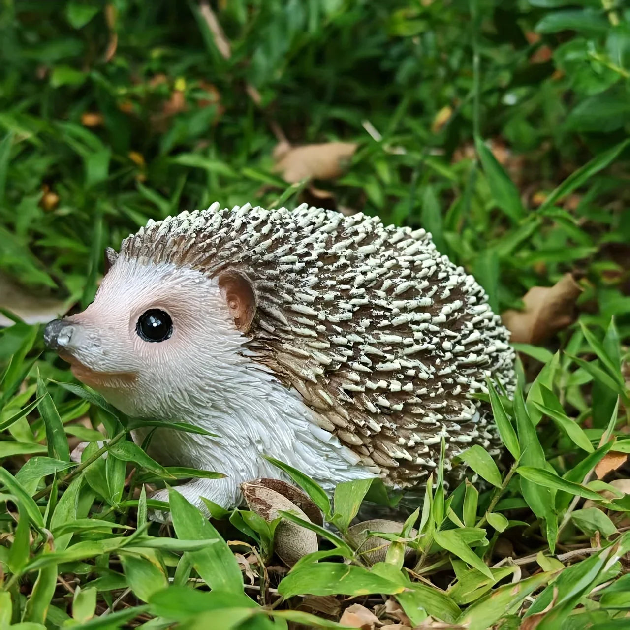 Resin Hedgehog Garden Statue with Realistic Fur Texture