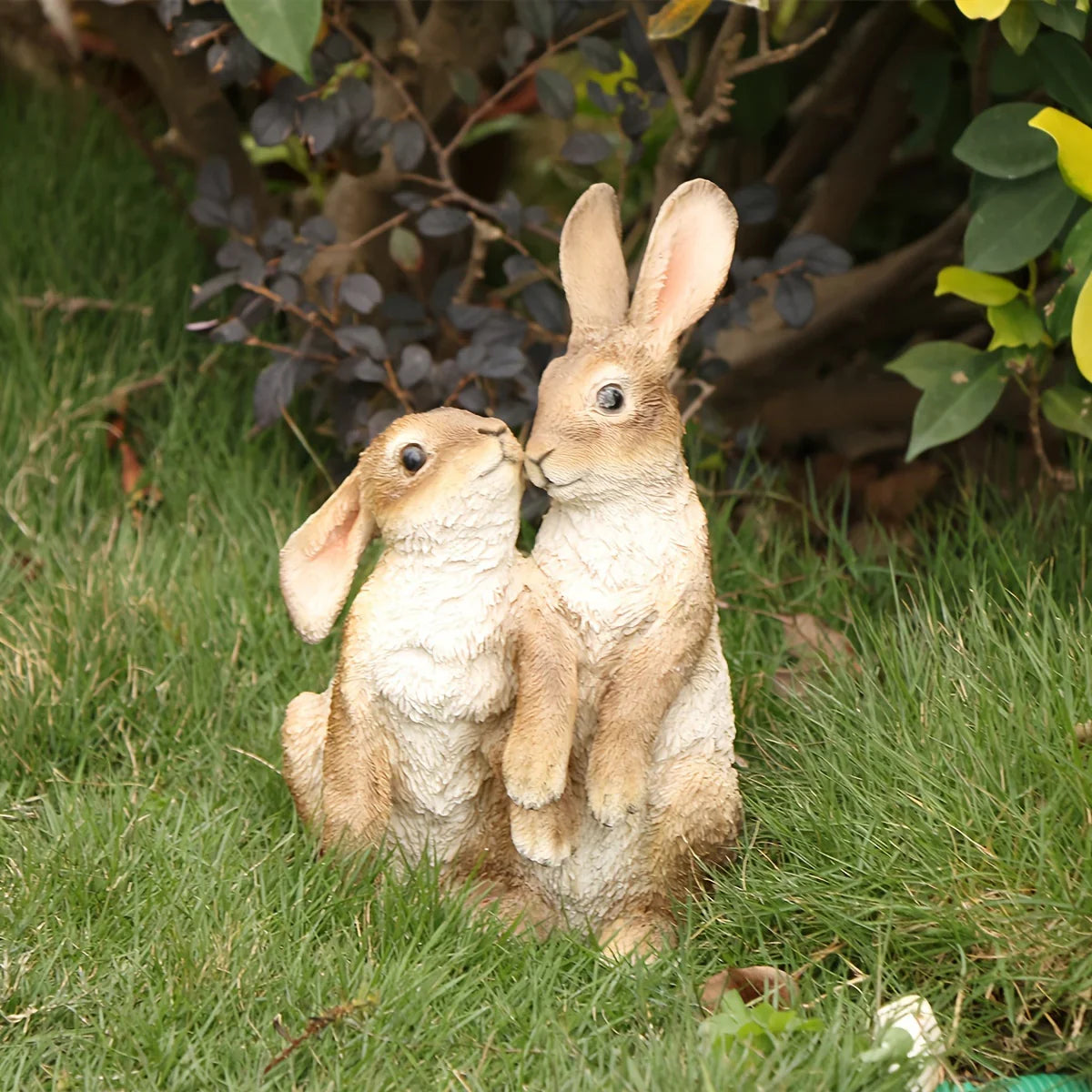 Resin Rabbit Couple Garden Statues for Patio and Balcony
