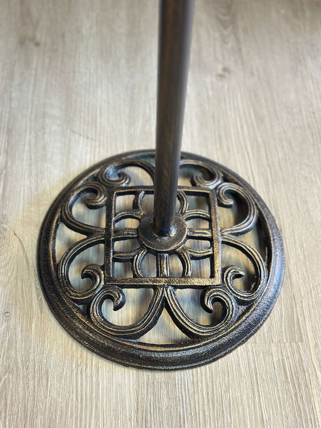 Farmhouse Metal Chalkboard Stand with Birds