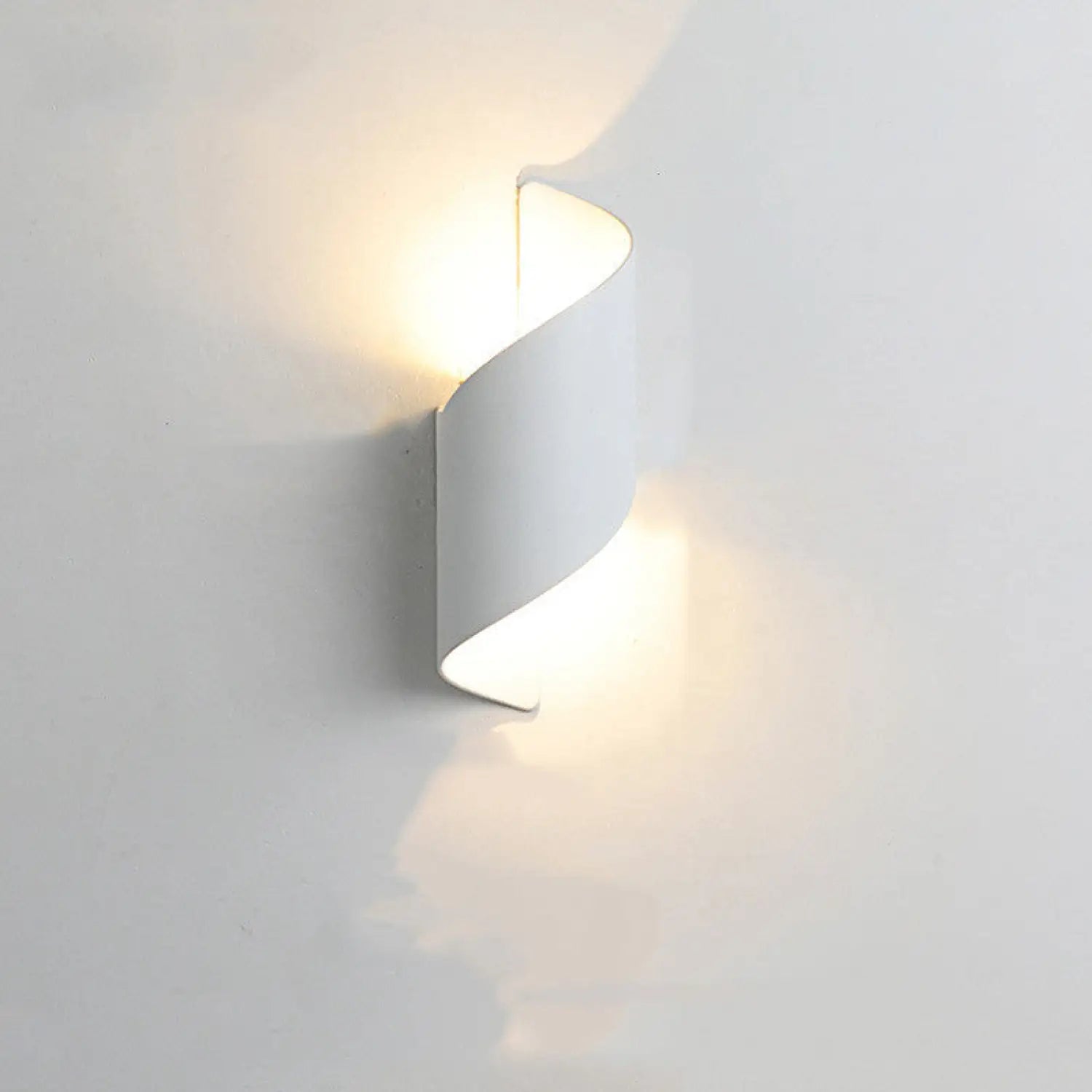 Simple Outdoor LED Lamp with Sleek Waterproof Design