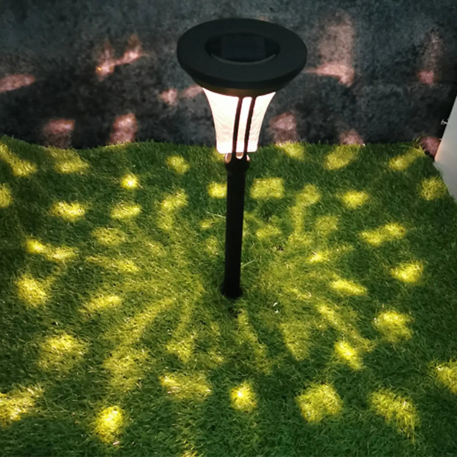 Solar LED Garden Light for Lawn, Villa and Outdoor Landscape Decor